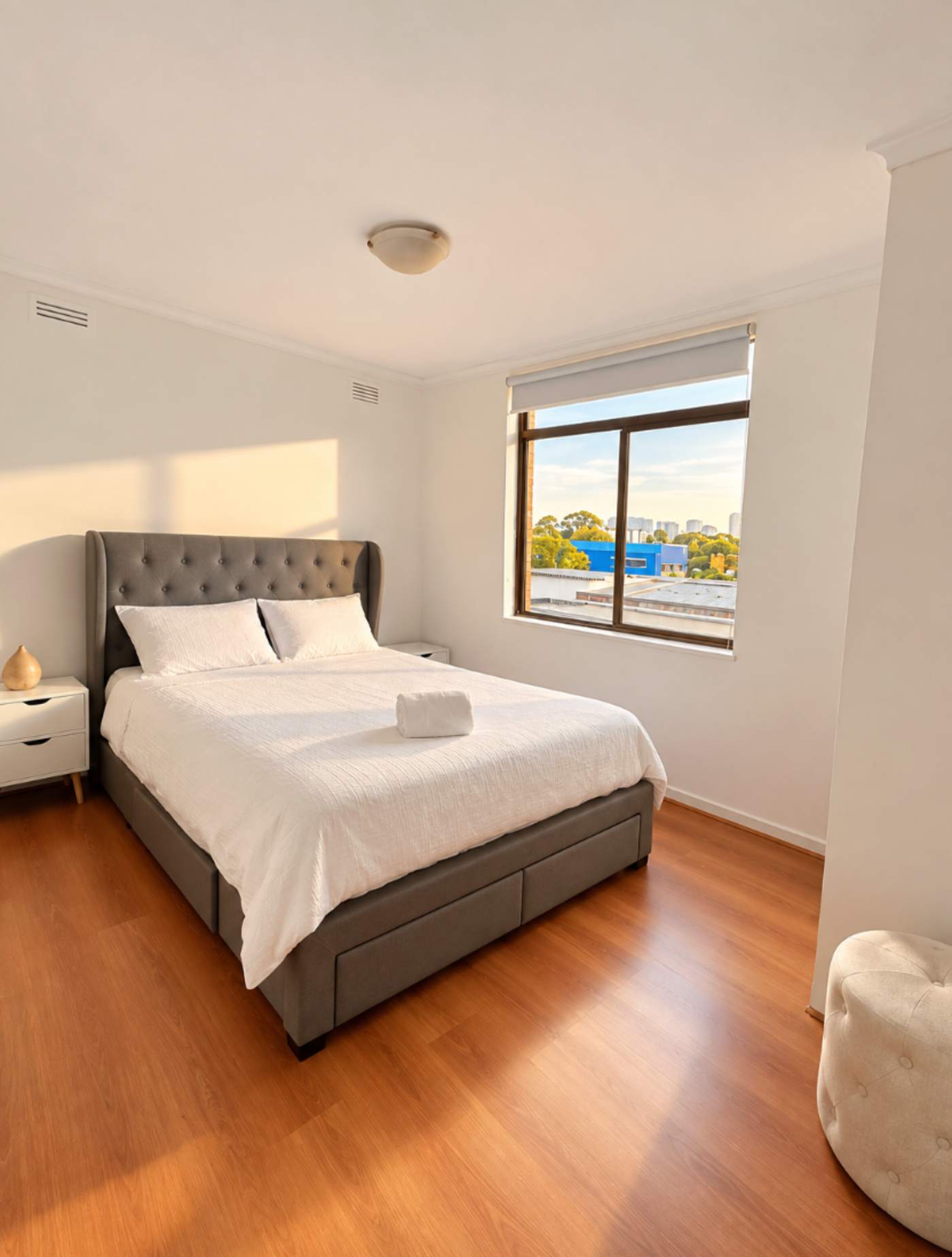 Private Room in North Melbourne — Apartment