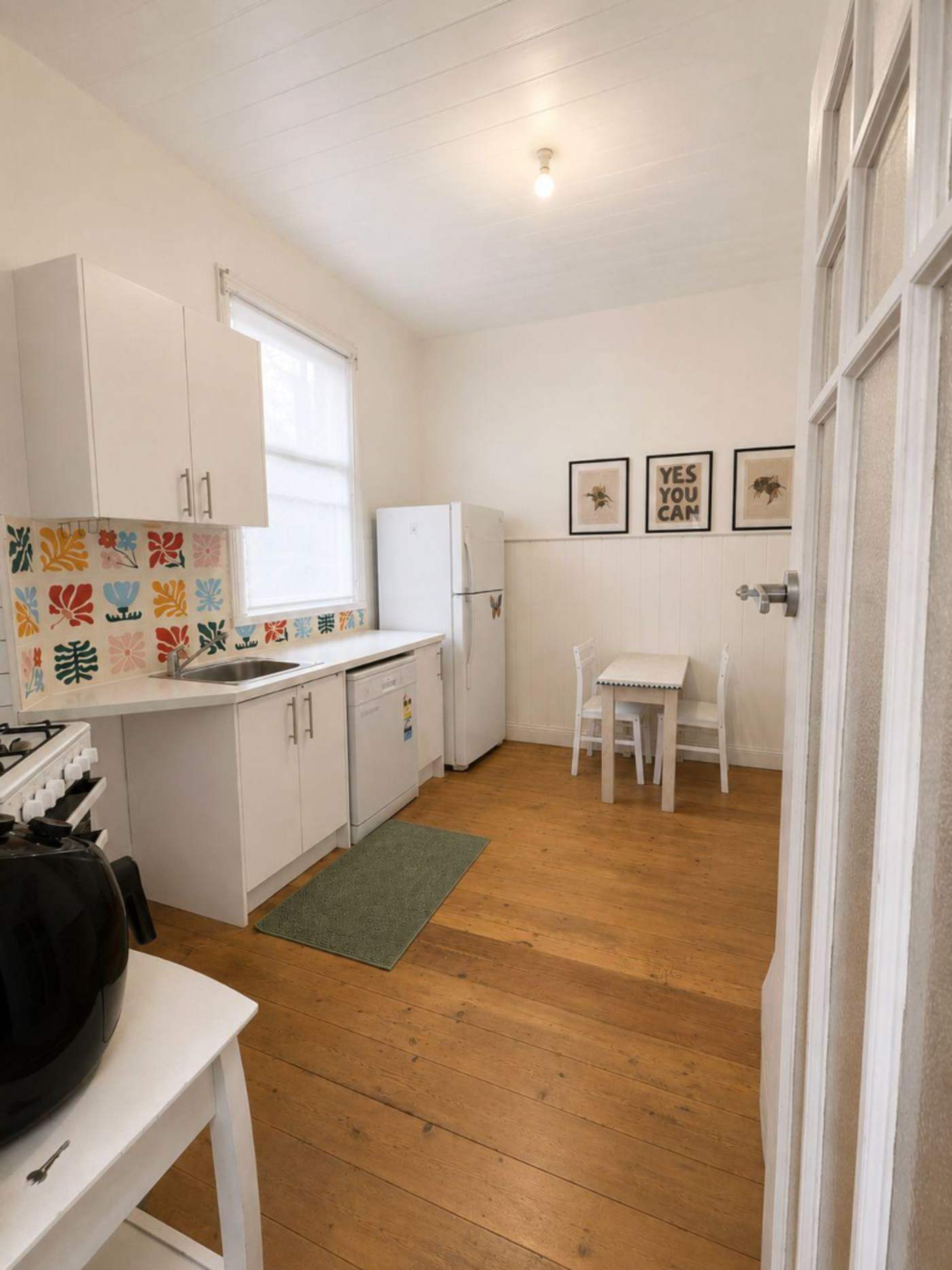 Female Shared Room in North Melbourne photo 3