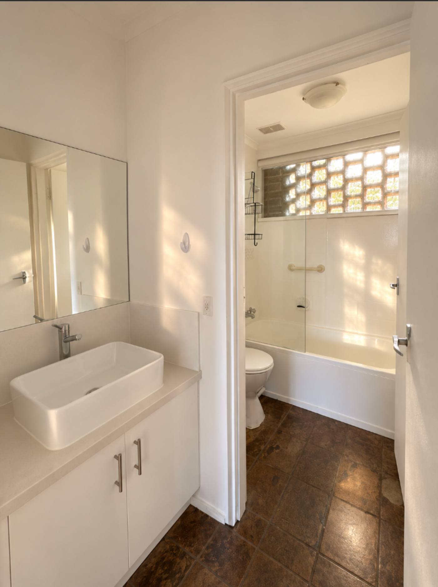 Private Room in North Melbourne — Apartment photo 6